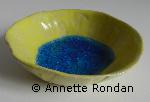 Annette Rondan créateur de poteries connue pour ses Divers
