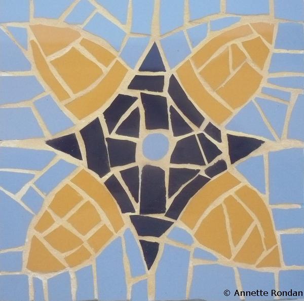 Annette Rondan artiste et créateur de Sous verre carré géométrique (Mosaïques - Décoration table)